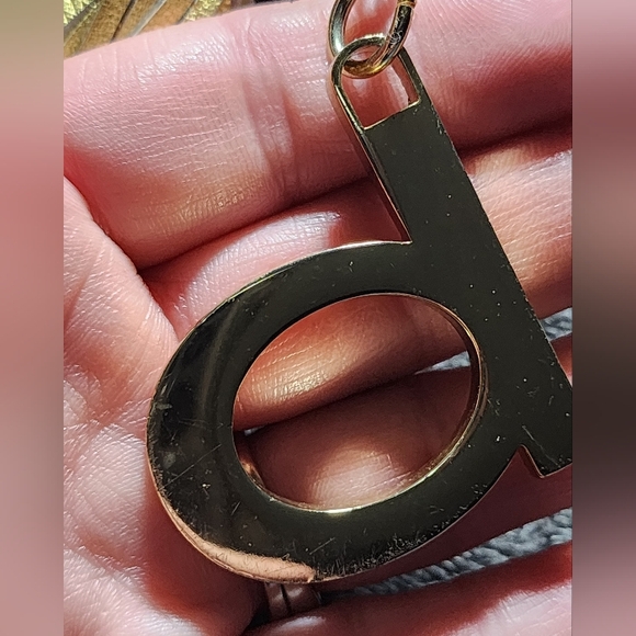 New BEBE Sequin Beads Heart Shaped Faux Leather Wristlet Zippered Bag Tassel Zip - Picture 8 of 16